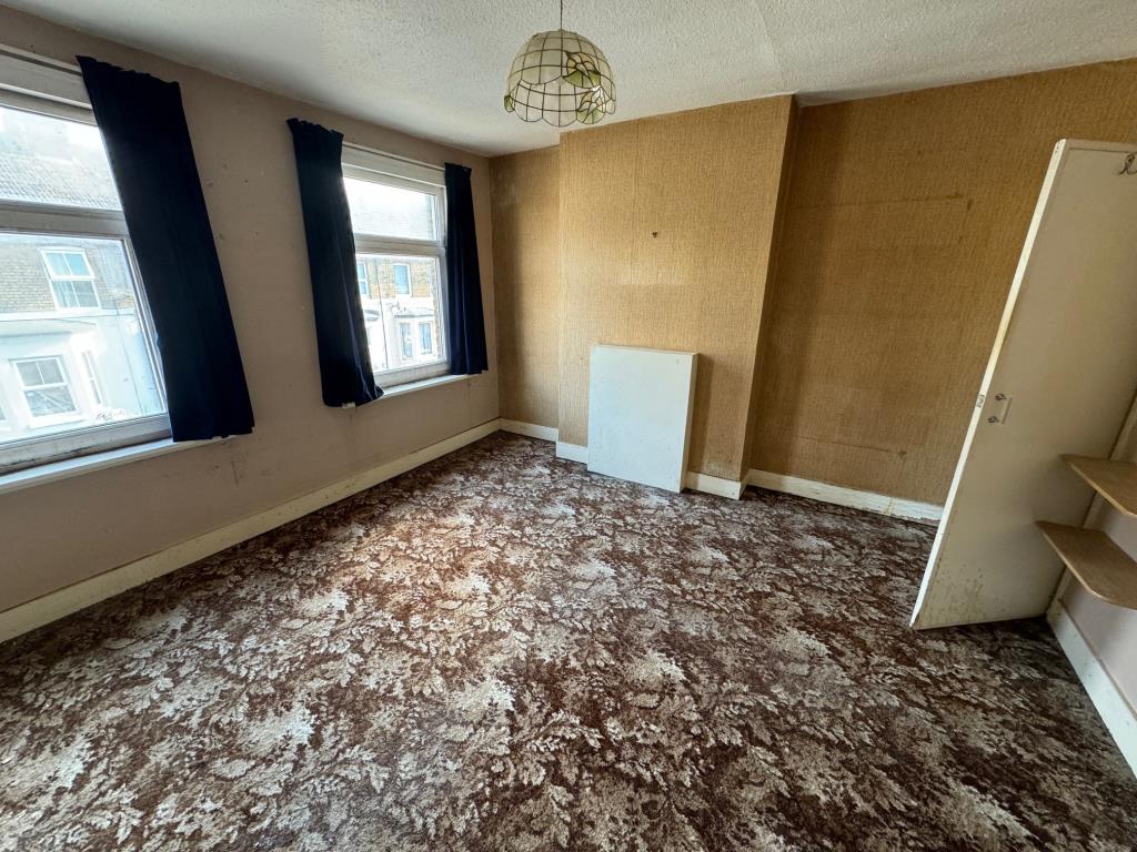 Lot: 1 - TERRACE HOUSE FOR IMPROVEMENT - Bedroom Two